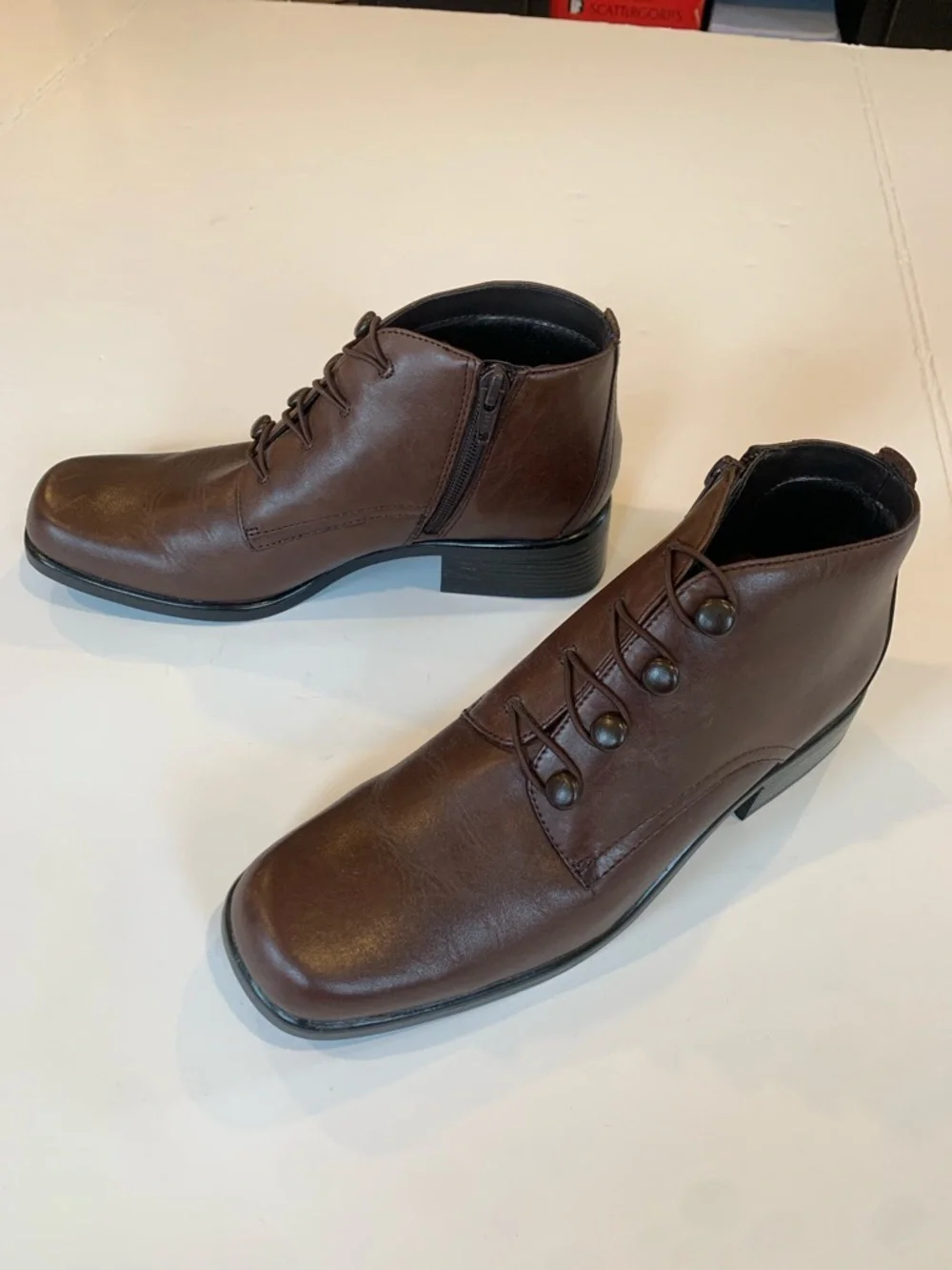 Liz Baker Women’s Size 8 Brown Leather Ankle Boots with Button and Side Zipper